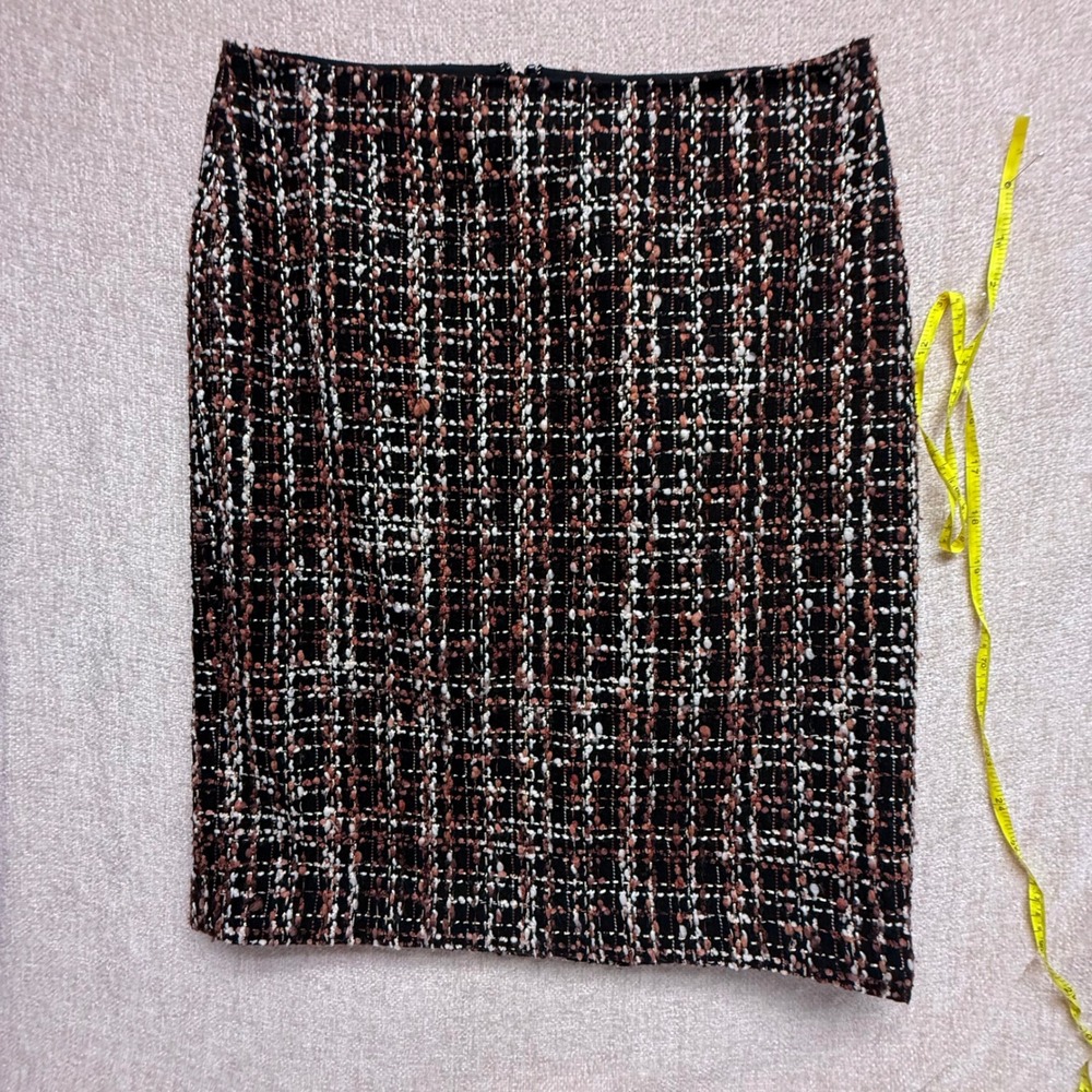 Talbots Tweed Pencil Skirt Size 8 Black Brown White Metallic Boucle Lined Office